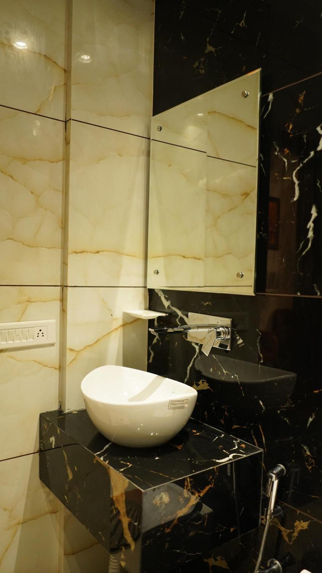 Hotel Silver Pearl Aligarh Ngoại thất bức ảnh