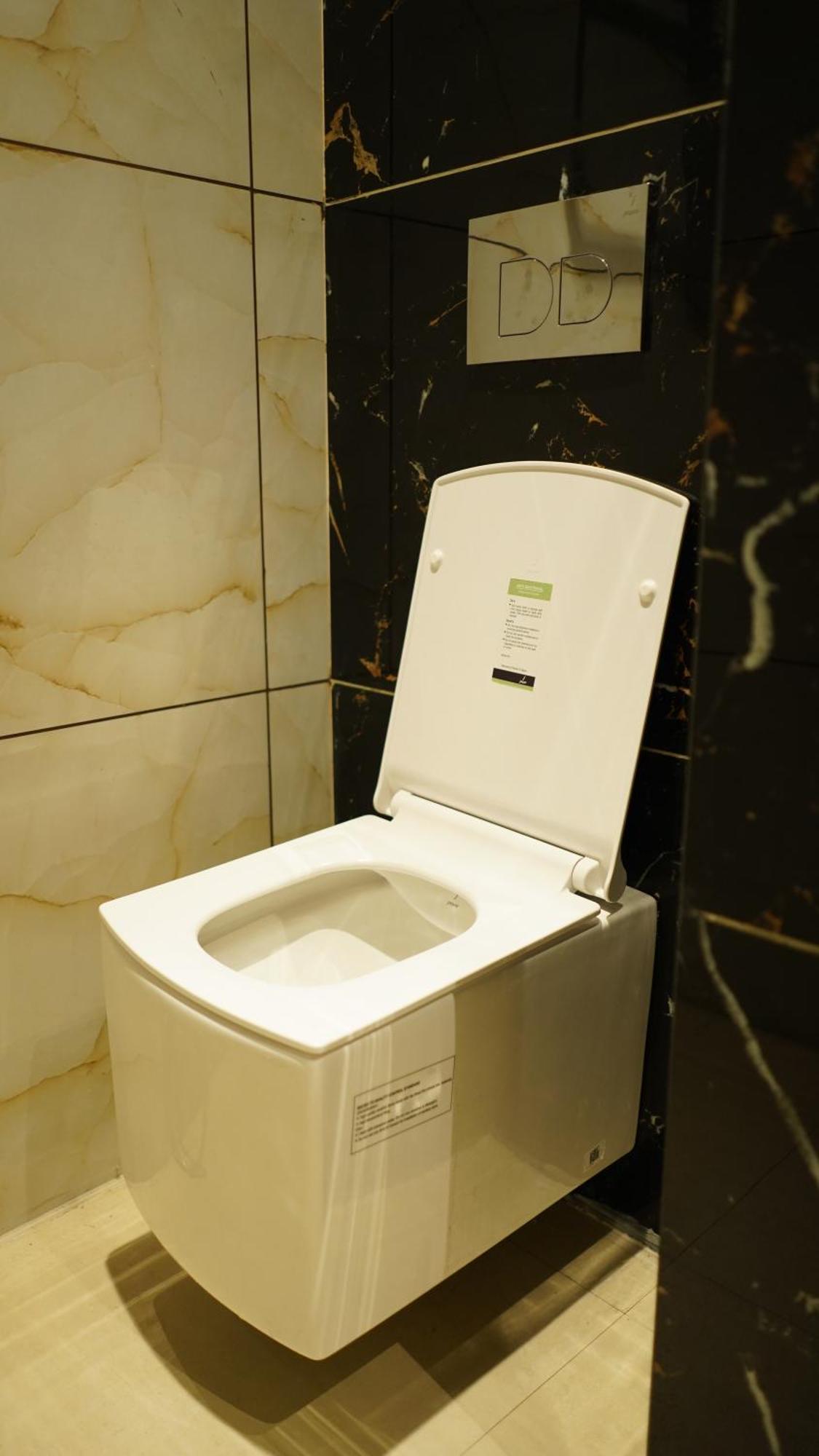 Hotel Silver Pearl Aligarh Ngoại thất bức ảnh